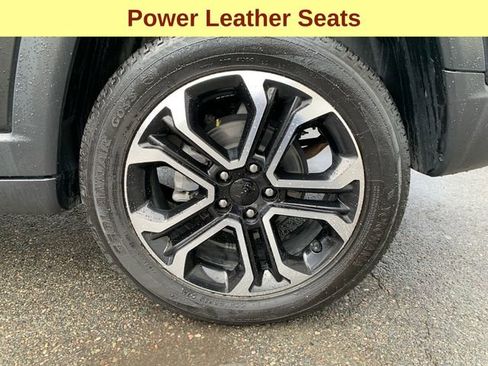 Used 2022 Jeep Compass Limited image 9