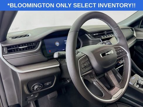 New 2025 Jeep Grand Cherokee L Limited image 9