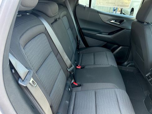 New 2026 Chevrolet Equinox LT w/ Safety and Technology Package FWD image 27
