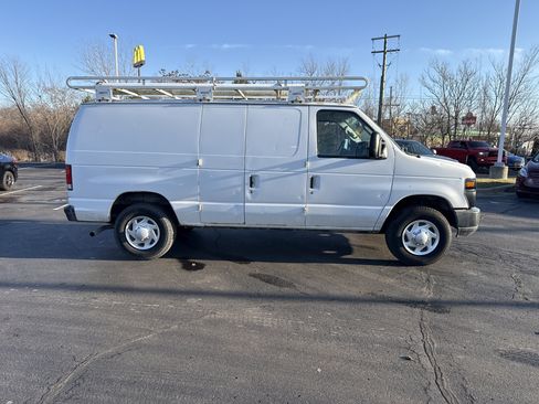 Used 2014 Ford E-250 and Econoline 250 image 9