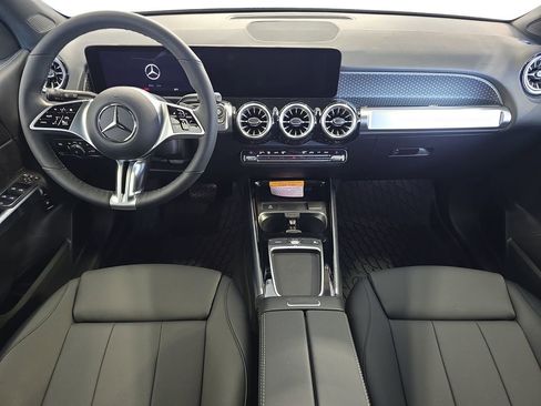 New 2026 Mercedes-Benz GLB 250 image 9