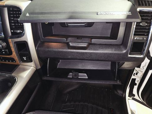 Used 2016 RAM 1500 Laramie w/ Convenience Group AWD/4WD image 54