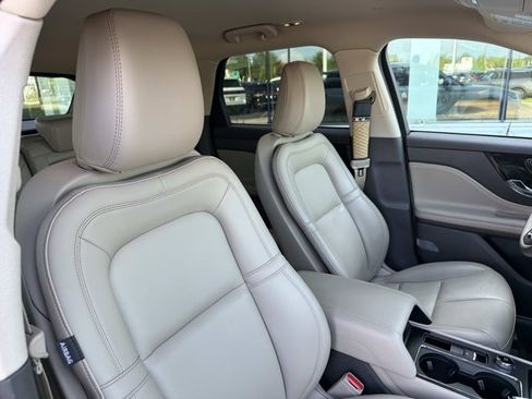 Used 2024 Lincoln Corsair FWD image 19