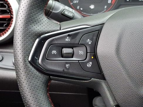 Certified 2025 Chevrolet Trax RS w/ Driver Confidence Package FWD image 20