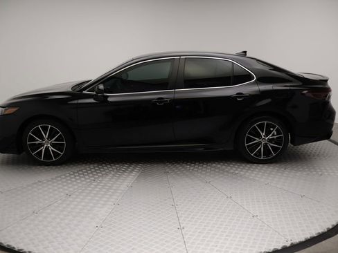 Used 2024 Toyota Camry SE FWD image 12