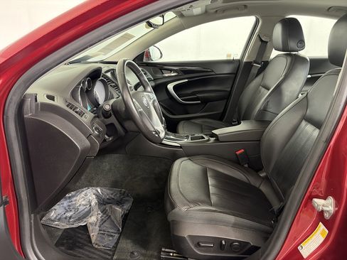Used 2012 Buick Regal Premium image 7