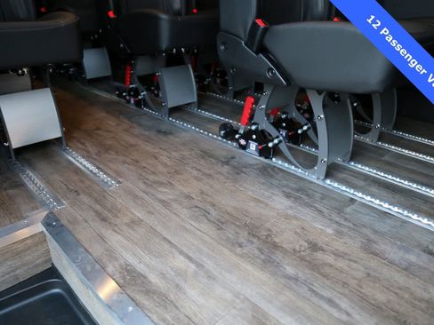 Used 2024 Mercedes-Benz Sprinter 2500 image 17