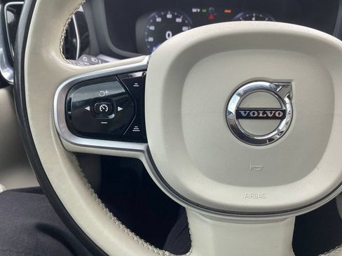 Used 2020 Volvo S60 T5 Momentum FWD image 22