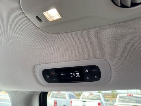 Used 2018 Chrysler Pacifica Touring Plus w/ Tire & Wheel Group image 18