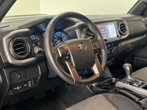 Used 2023 Toyota Tacoma TRD Sport AWD/4WD image 15