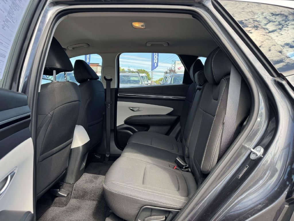 Used 2024 Hyundai Tucson SE AWD/4WD image 12