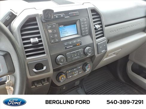 Used 2021 Ford F550 2WD Regular Cab Super Duty image 32