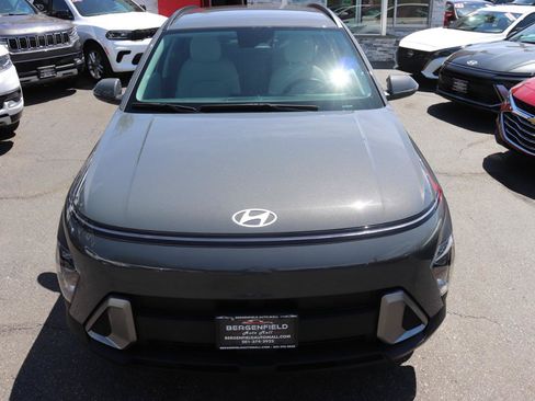 Used 2025 Hyundai Kona SEL AWD/4WD image 9