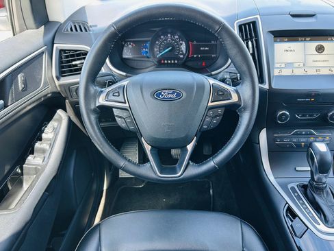 Used 2018 Ford Edge SEL w/ Equipment Group 201A FWD image 11