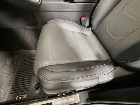 Used 2024 Lexus GX 550 w/ Accessory Package (Z1) AWD/4WD image 20