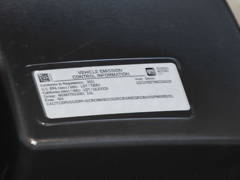 Used 2021 Chevrolet Silverado 1500 LT image 19