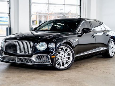 Used 2021 Bentley Flying Spur W12 image 2