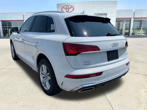 Used 2022 Audi Q5 2.0T Premium w/ Convenience Package AWD/4WD image 3