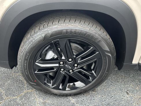 New 2026 Chevrolet Trax ACTIV w/ Sunroof Package image 33