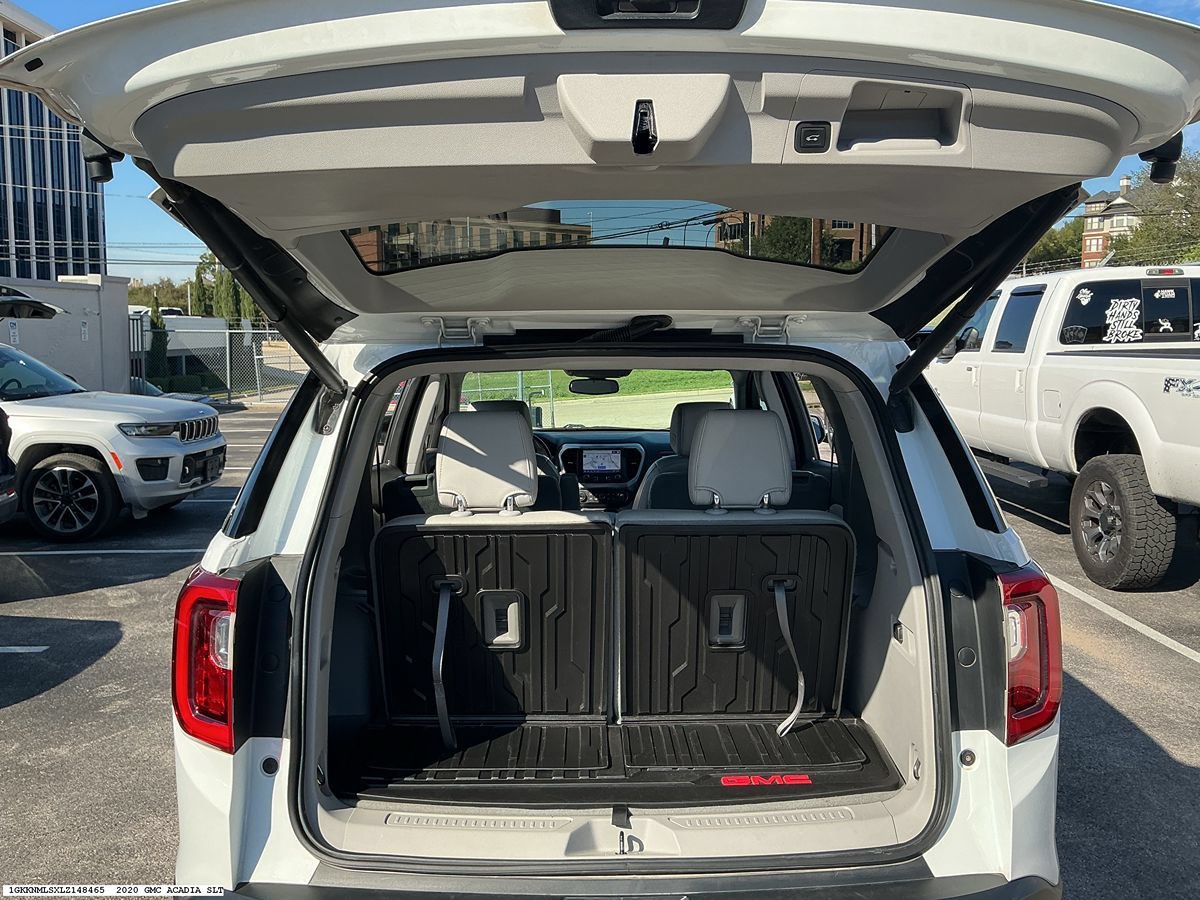 Used 2020 GMC Acadia SLT w/ Premium Package FWD image 10