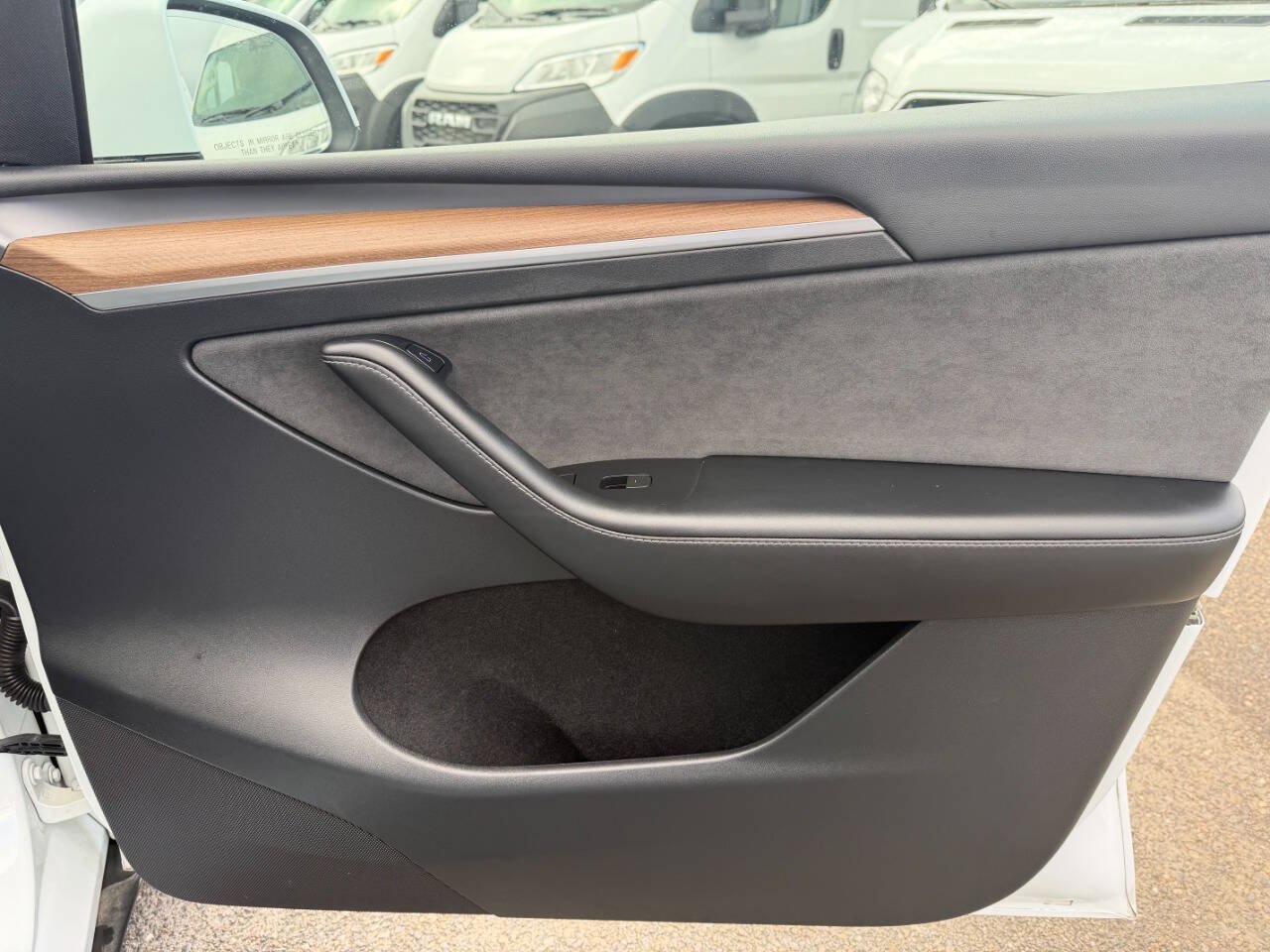 Used 2023 Tesla Model Y Long Range AWD/4WD image 18
