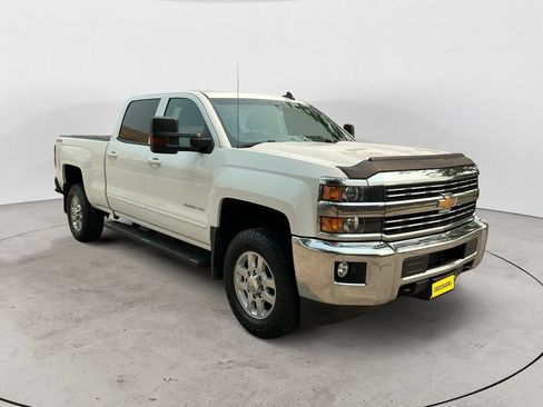 Used 2015 Chevrolet Silverado 3500 LT w/ LT Convenience Package AWD/4WD image 3