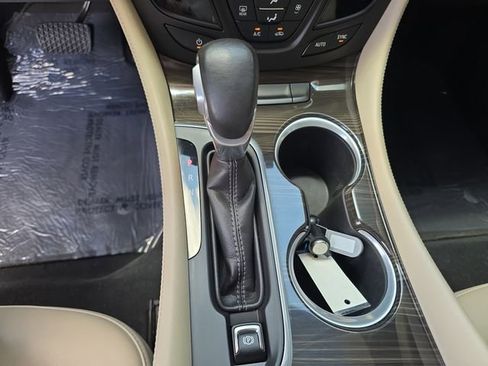 Certified 2020 Buick Envision Essence w/ Experience Buick Package FWD image 23