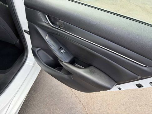 Used 2020 Honda Accord LX image 21