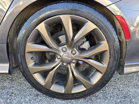 Used 2017 Chrysler 200 S w/ Navigation & Sound Group I image 43