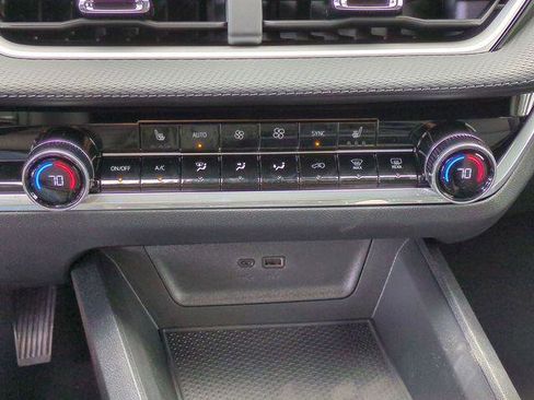 New 2026 Chevrolet Equinox LT w/ Convenience Package II image 22