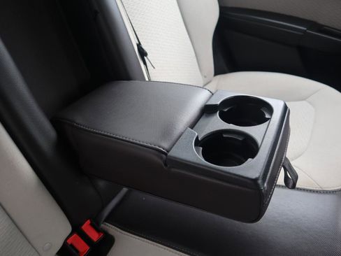 Used 2019 Ford Fusion SE w/ Equipment Group 151A FWD image 44