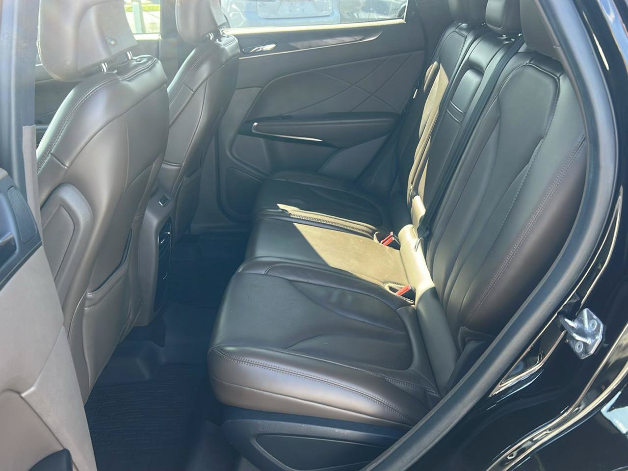 Used 2018 Lincoln MKC Reserve AWD/4WD image 11
