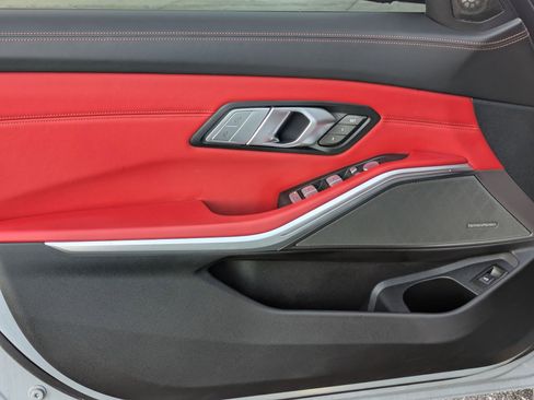 Used 2025 BMW M3 Competition image 9