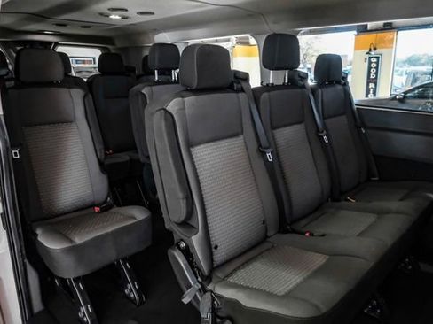 Used 2023 Ford Transit 350 XLT image 33