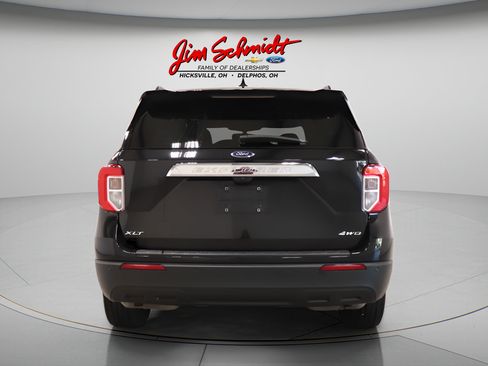 Used 2021 Ford Explorer XLT AWD/4WD image 4