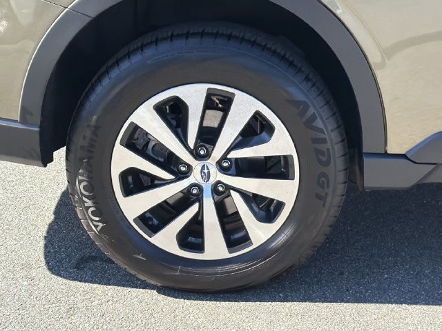 Used 2022 Subaru Outback Premium AWD/4WD image 19