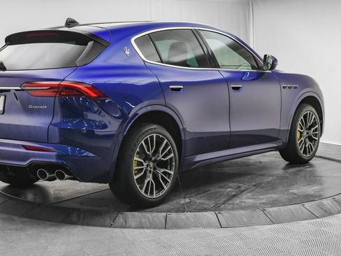 Used 2025 Maserati Grecale GT AWD/4WD image 9