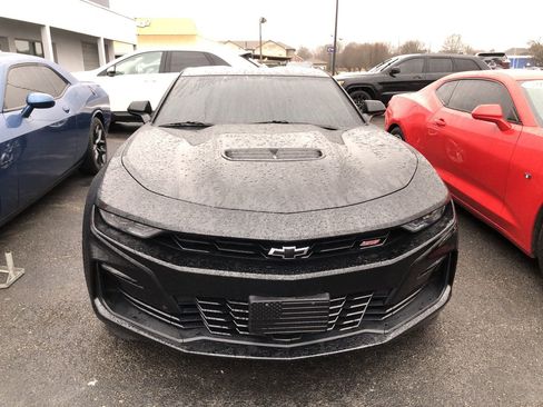 Used 2021 Chevrolet Camaro SS image 8