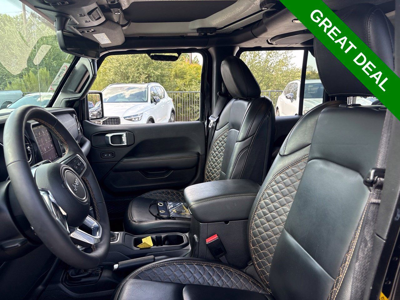 Used 2023 Jeep Wrangler Unlimited Sahara AWD/4WD image 16