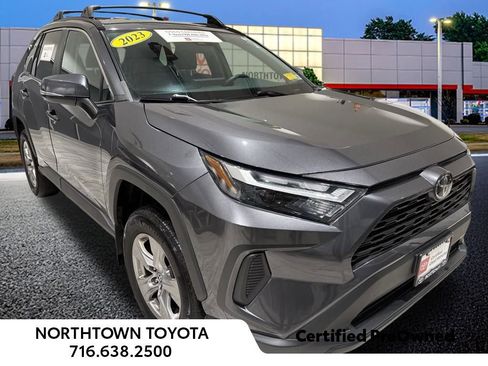 Used 2023 Toyota RAV4 XLE image 1