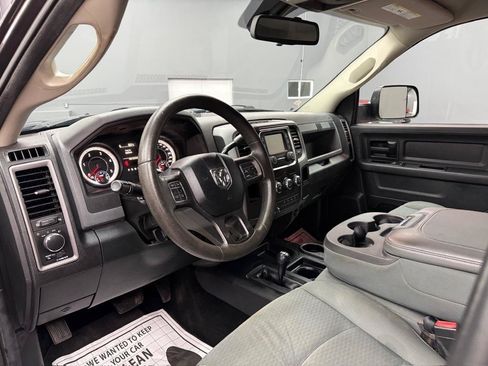 Used 2014 RAM 3500 Tradesman w/ Chrome Appearance Group AWD/4WD image 16