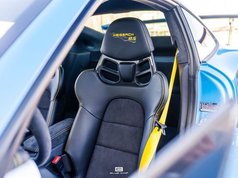 Used 2018 Porsche 911 GT2 RS image 36