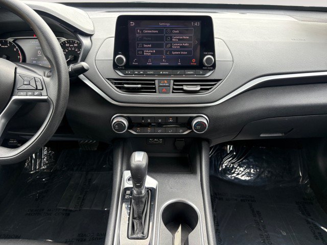 Used 2022 Nissan Altima 2.5 SV FWD image 10