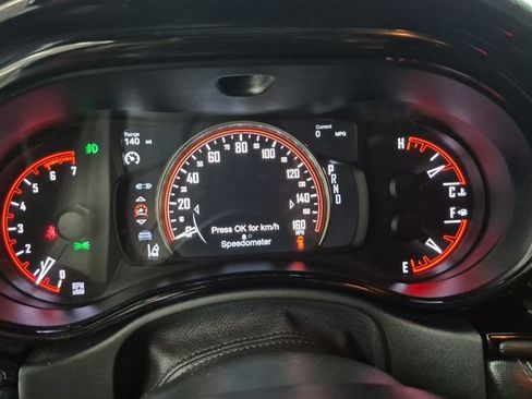 Used 2021 Dodge Durango R/T w/ Tow 'N Go Package AWD/4WD image 11