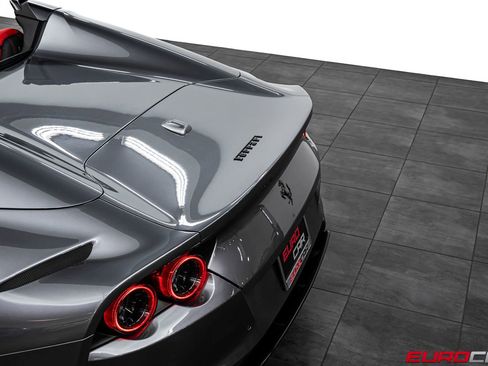 Used 2022 Ferrari 812 GTS RWD image 19