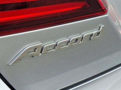 Used 2017 Honda Accord EX image 30