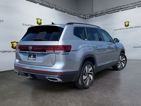 Used 2025 Volkswagen Atlas SE FWD image 5