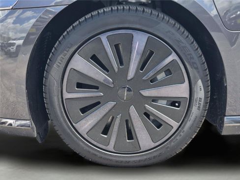Used 2025 Lucid Air Touring AWD/4WD image 11