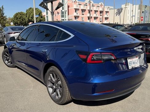 Used 2020 Tesla Model 3 Standard Range image 8