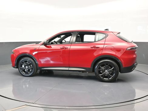 Used 2024 Dodge Hornet R/T Plus w/ R/T Blacktop Package AWD/4WD image 3